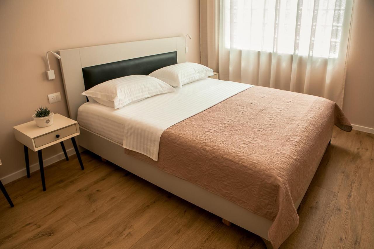 Oda Aparthotel Shkoder Ngoại thất bức ảnh